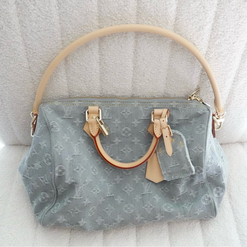 Elegant Gray Designer Handbag